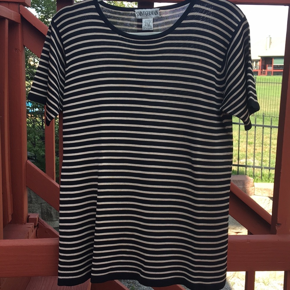 A striped large top